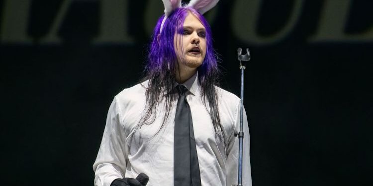 What’s Kim Dracula’s Gender Is The Music Artist Trans