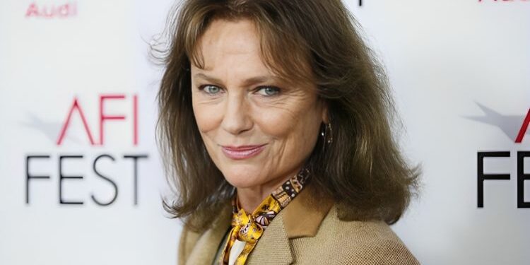 How Old is Jacqueline Bisset Now Age, Net Worth And Career