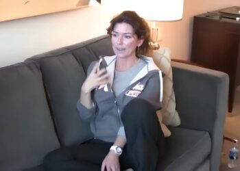 Meet Carrie Ann Edwards Celebrity Sister's Captivating Journey