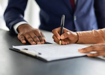 Navigating Personal Injury Settlements Key Considerations