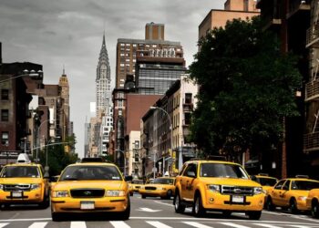 Transforming Cities The Sustainable Revolution of Hybrid Taxis