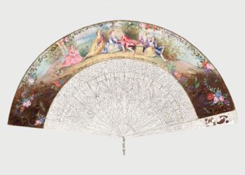 Etiquette Tips Personalized Wedding Fans at Your Ceremony