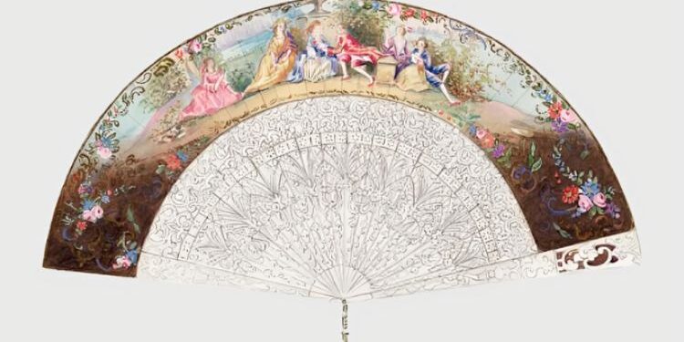 Etiquette Tips Personalized Wedding Fans at Your Ceremony